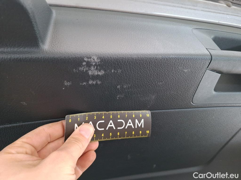  Mercedes  A-Klasse MERCEDES-BENZ Classe A Compact / 2018 / 5P / Berline A 180 d AMG Line 8G-DCT #14