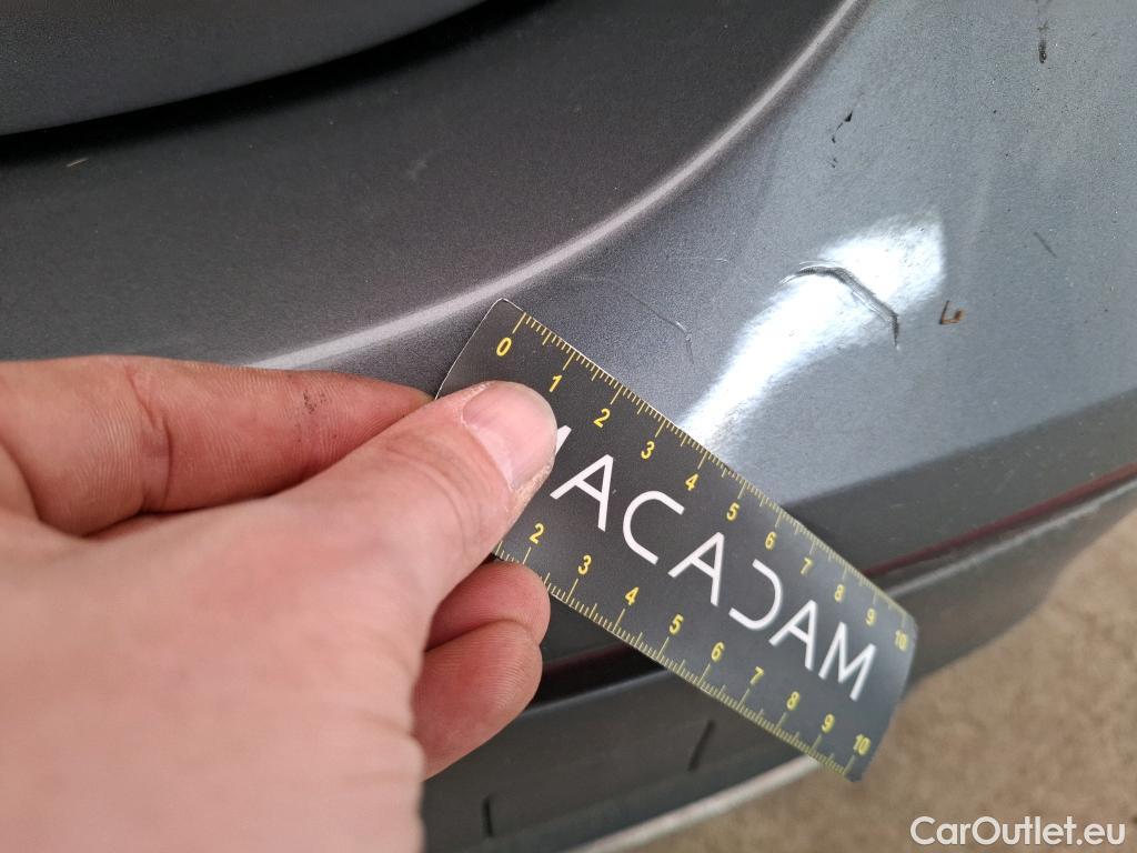  Mercedes  A-Klasse MERCEDES-BENZ Classe A Compact / 2018 / 5P / Berline A 180 d AMG Line 8G-DCT #7