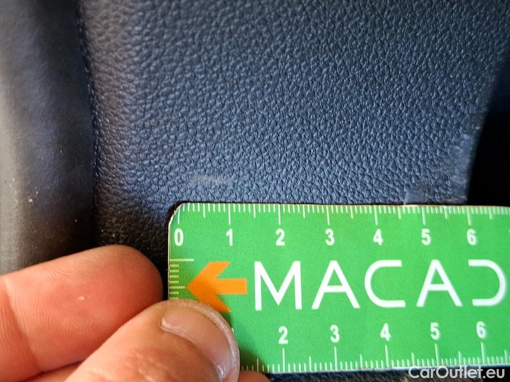  Renault  Austral  Techno 1.2 E-TECH Hybrid 200CV BVA6 6E #37