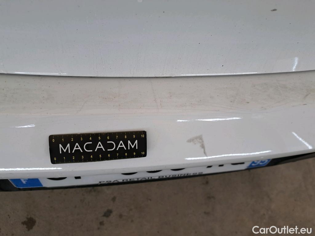  Peugeot  208  Active Pack 1.5 HDi 100CV BVM6 E6d #8