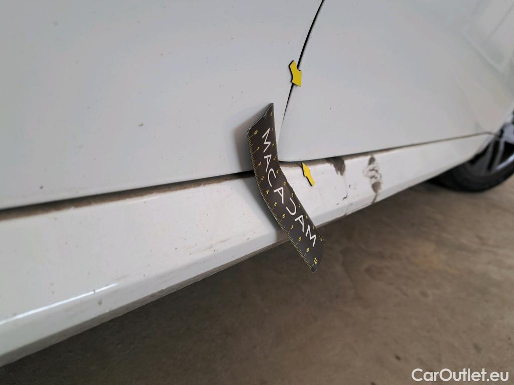  Peugeot  208  Active Pack 1.5 HDi 100CV BVM6 E6d #12