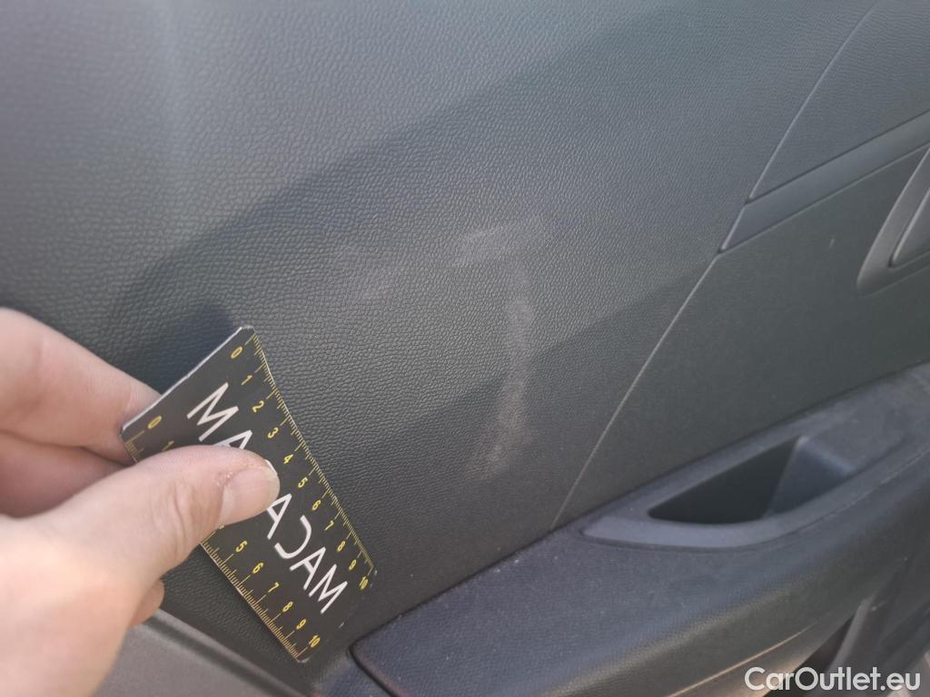  Peugeot  208  Premium 1.5 HDi 100CV BVM6 E6d #49