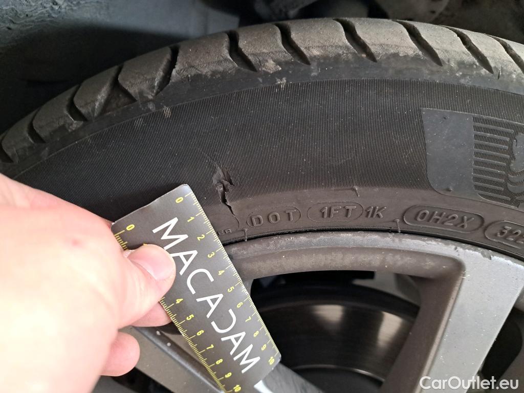  Peugeot  208  Active Pack 1.5 HDi 100CV BVM6 E6d #31