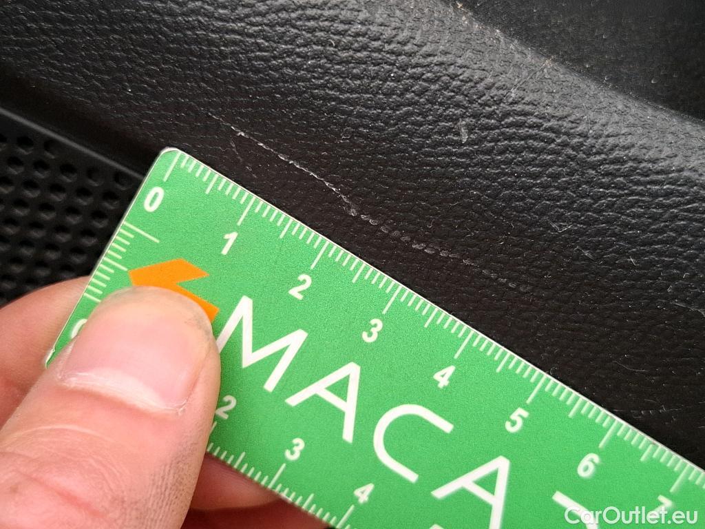  Peugeot  208  Premium 1.5 HDi 100CV BVM6 E6d #37