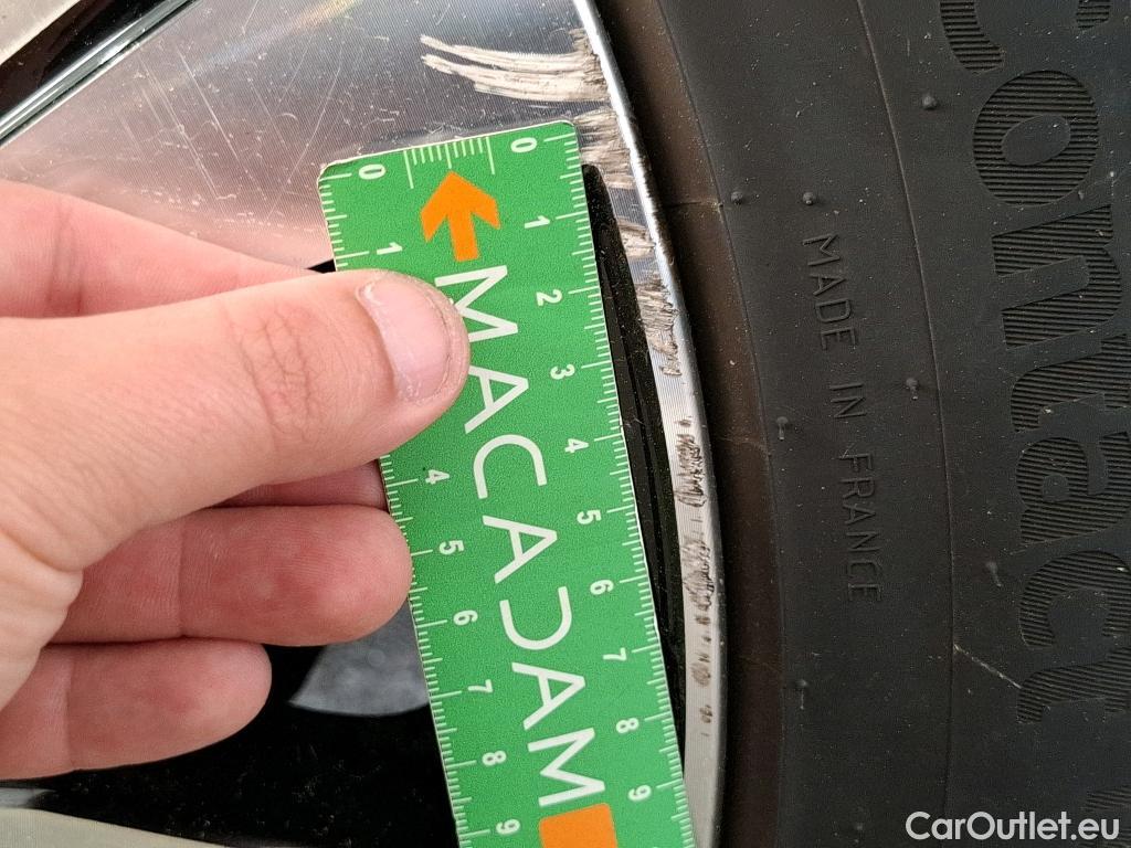  Renault  Austral  Techno 1.2 E-TECH Hybrid 200CV BVA6 6E #13