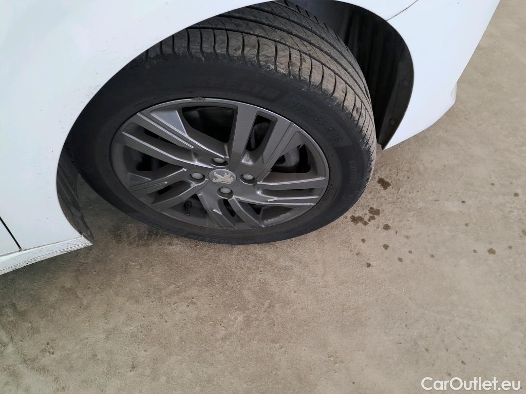  Peugeot  208  Active Pack 1.5 HDi 100CV BVM6 E6d #45