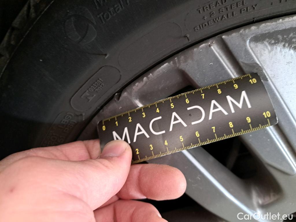  Peugeot  208  Active Pack 1.5 HDi 100CV BVM6 E6d #44