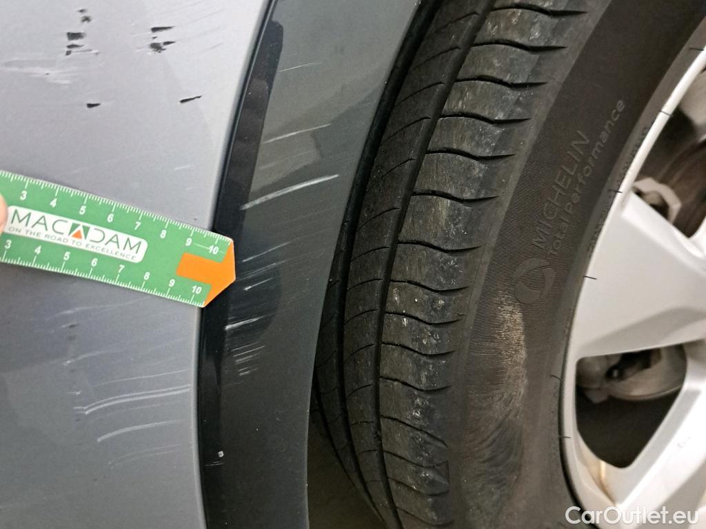  Audi  Q3 AUDI  / 2018 / 5P / todoterreno Advanced 35 TDI 110kW (150CV) S tronic #23