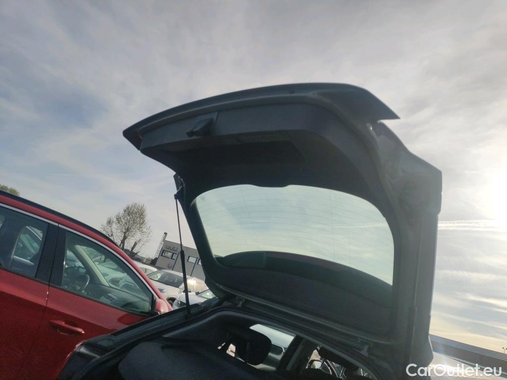  Audi  Q2  30 TFSI design 1.0 TFSI 115CV MT6 E6dT #11