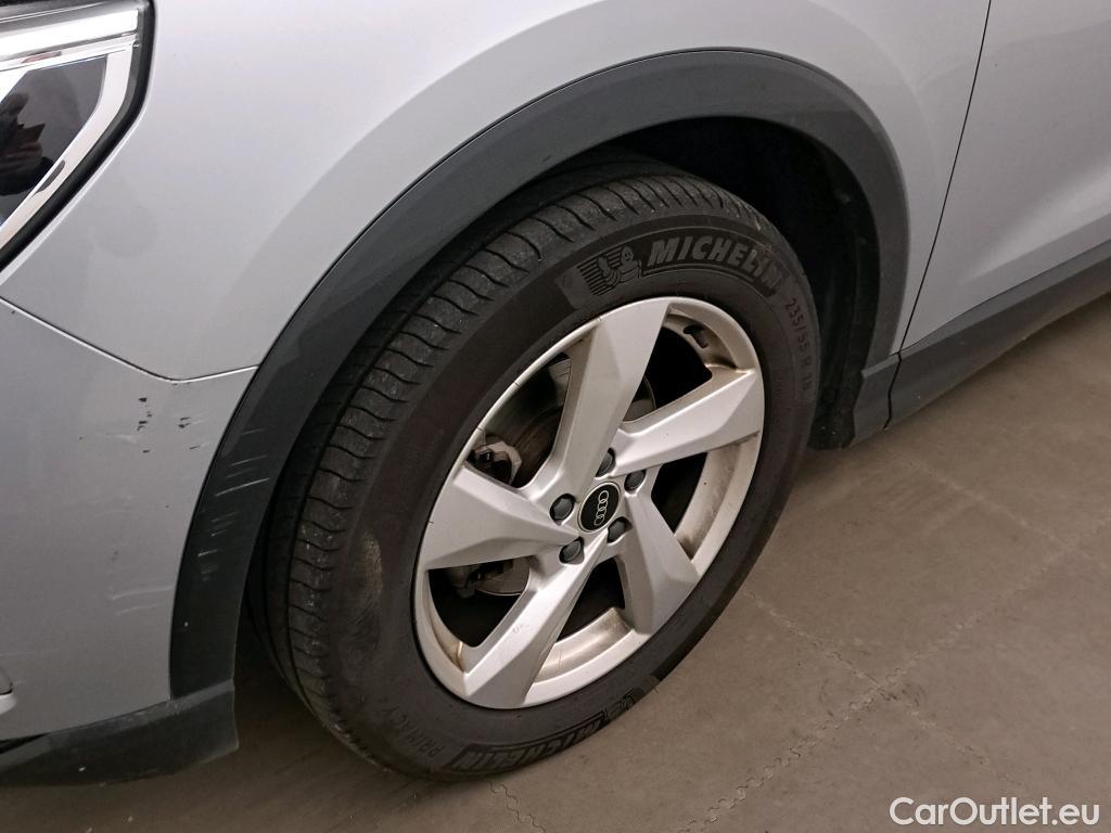  Audi  Q3 AUDI  / 2018 / 5P / todoterreno Advanced 35 TDI 110kW (150CV) S tronic #24