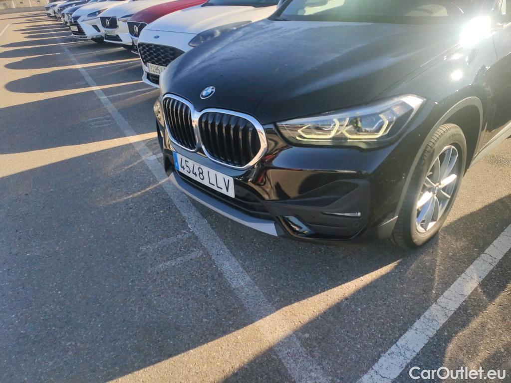  Bmw  X1 BMW  / 2019 / 5P / todoterreno sDrive18d #13