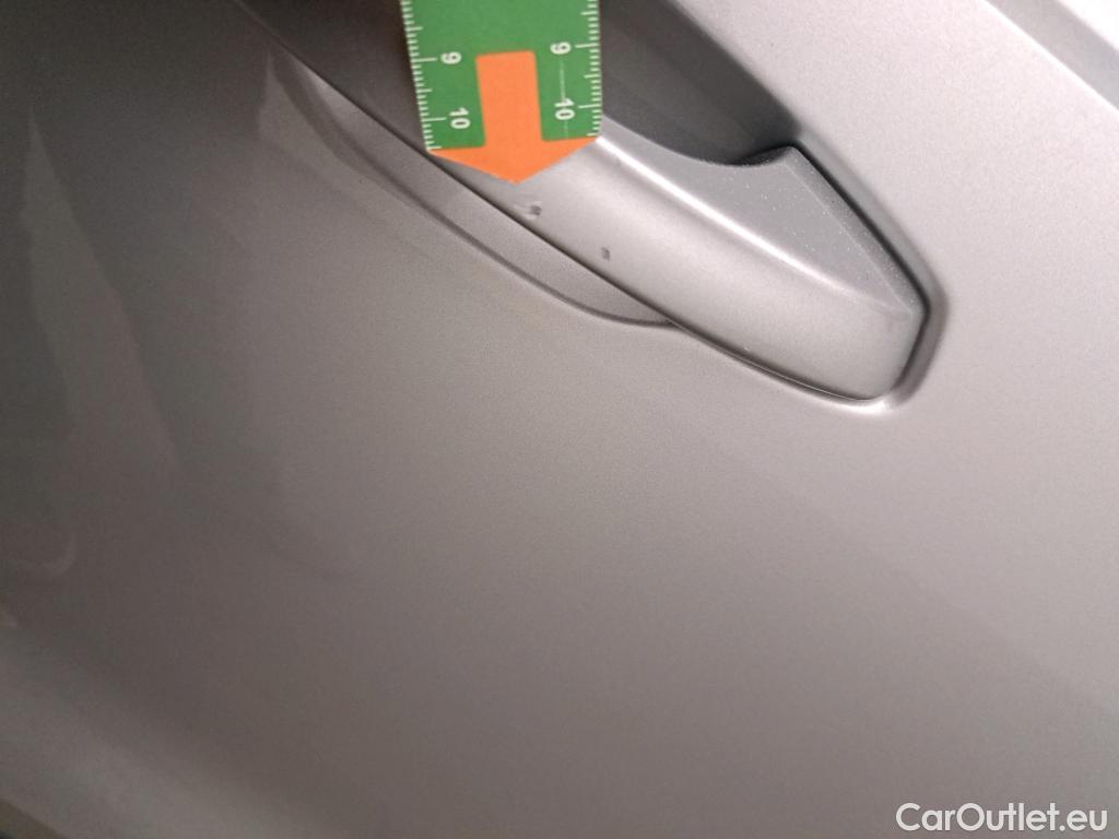  Audi  Q3 AUDI  / 2018 / 5P / todoterreno Advanced 35 TDI 110kW (150CV) S tronic #26