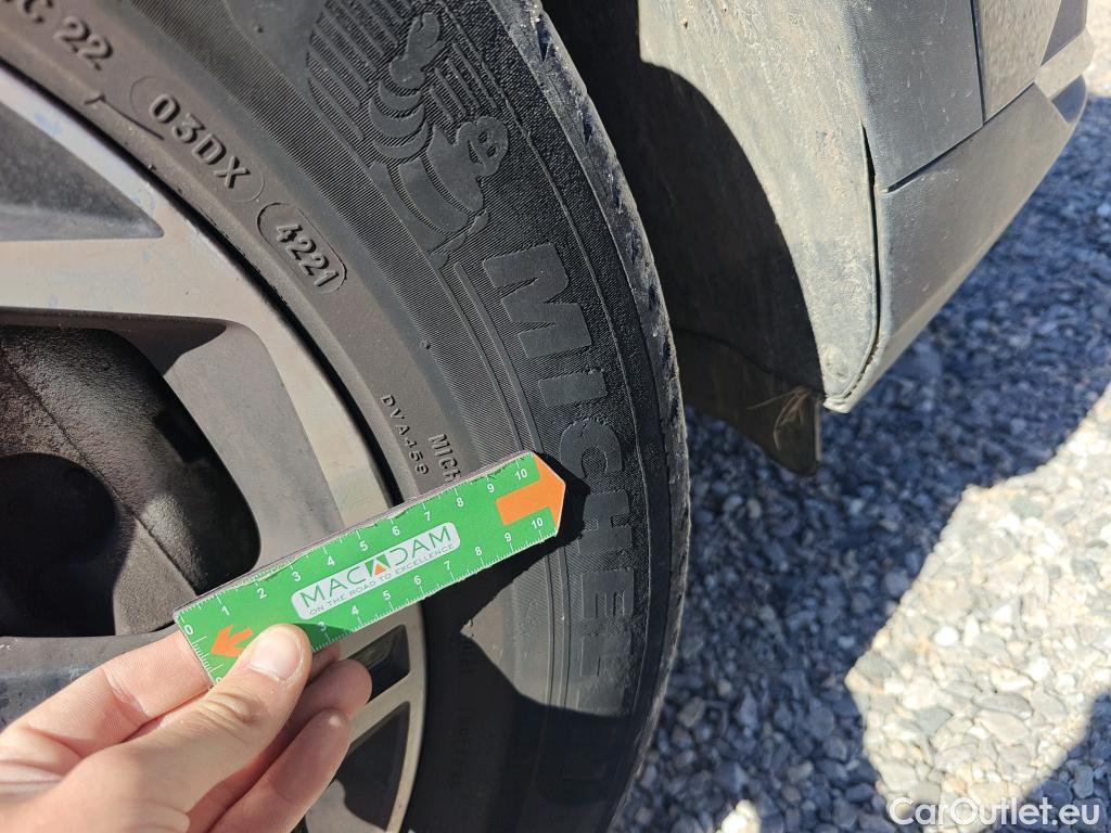  KIA  Sportage KIA  / 2022 / 5P / todoterreno 1.6 T-GDi 110kW (150CV) Concept 4x2 #25