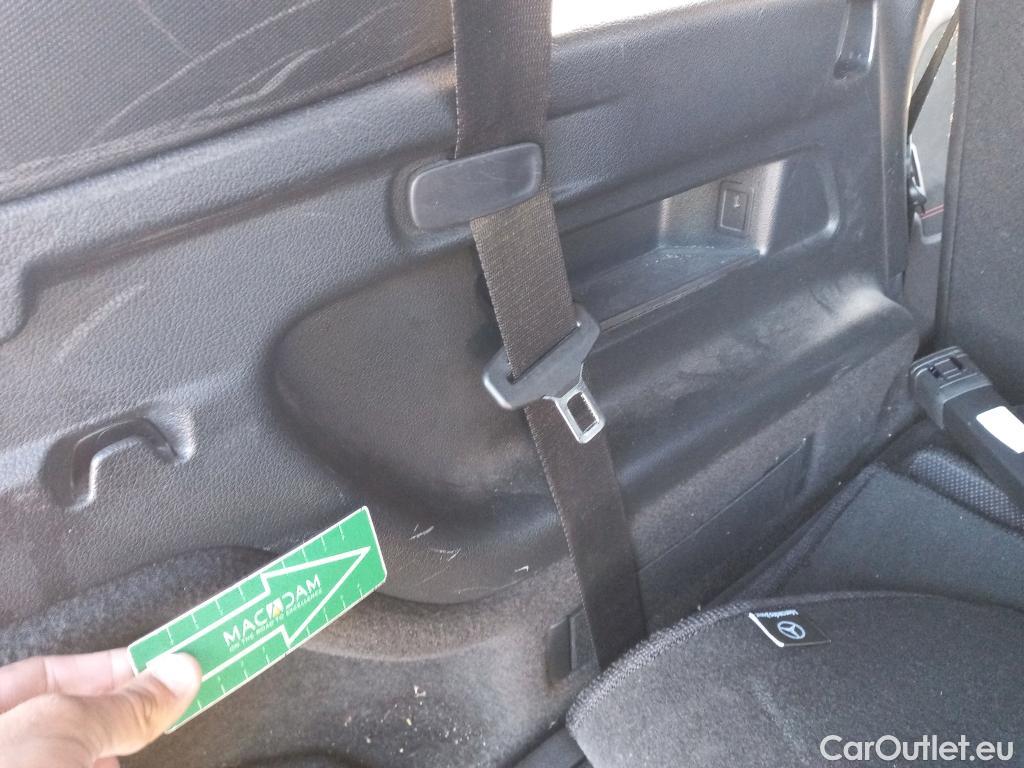  Mercedes  GLB MERCEDES-BENZ  / 2019 / 5P / todoterreno 2.0  200 D DCT 110KW (150CV) #16