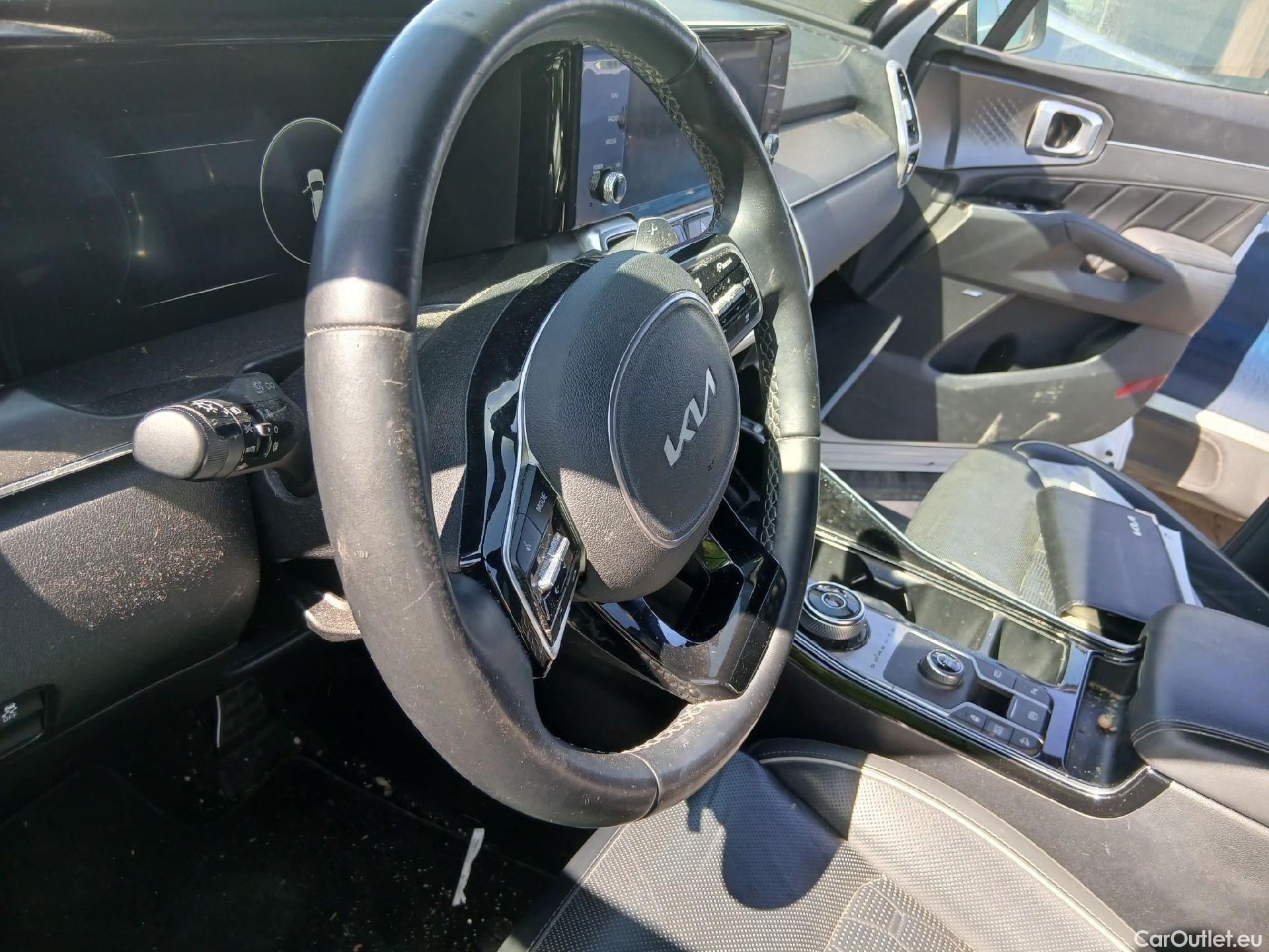  KIA  Sorento KIA  / 2020 / 5P / todoterreno 1.6 T-GDi HEV Emotion 4x2 7pl (P.Luxury) #2