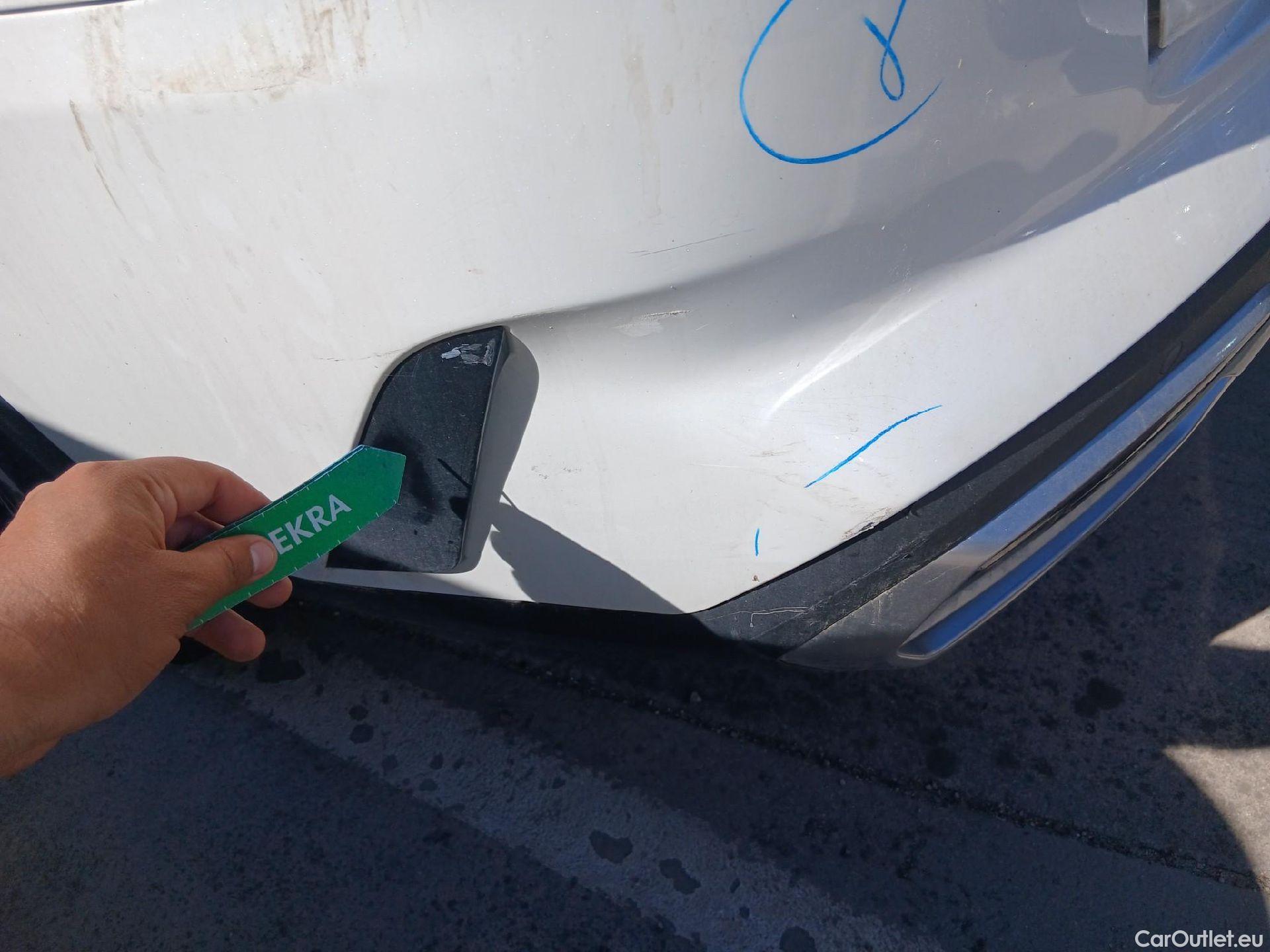  KIA  Sorento KIA  / 2020 / 5P / todoterreno 1.6 T-GDi HEV Emotion 4x2 7pl (P.Luxury) #11