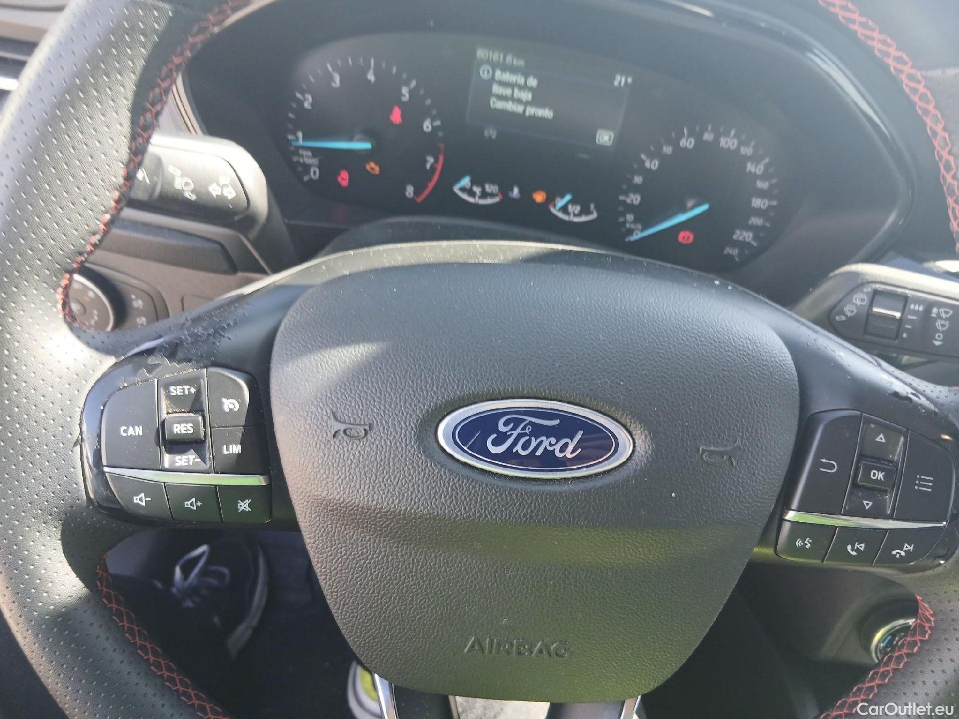  Ford  Focus FORD  / 2018 / 5P / berlina con portón 1.0 Ecoboost MHEV 92kW ST-Line #7