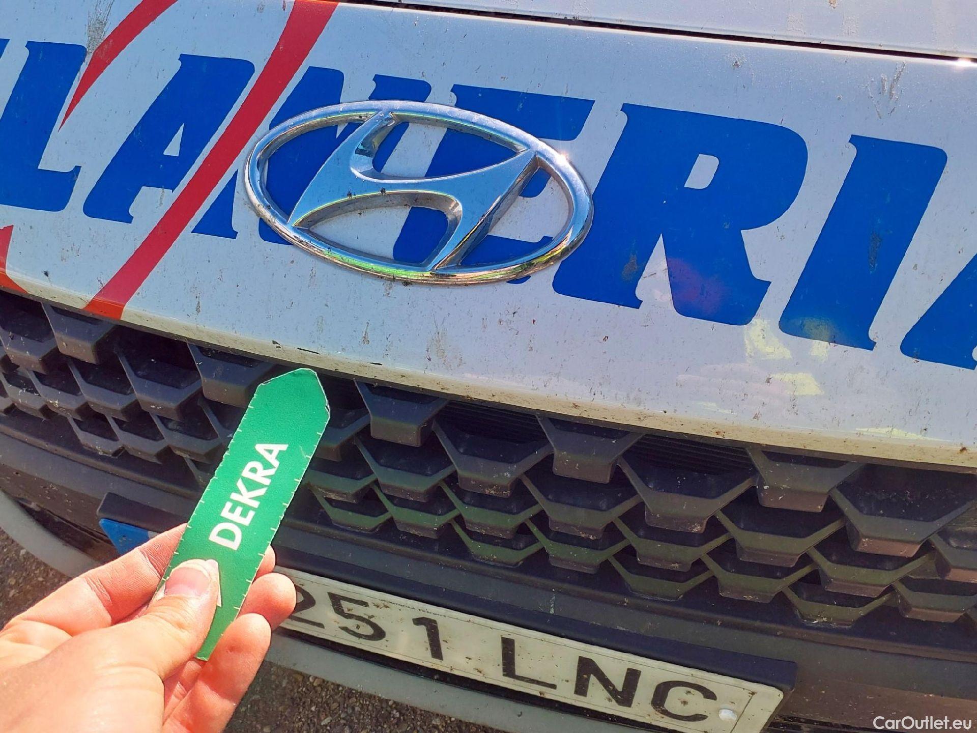  Hyundai  Konna HYUNDAI Kona / 2020 / 5P / todoterreno 1.6 CRDI 100kW (136CV) 48V Maxx 4X2 #23