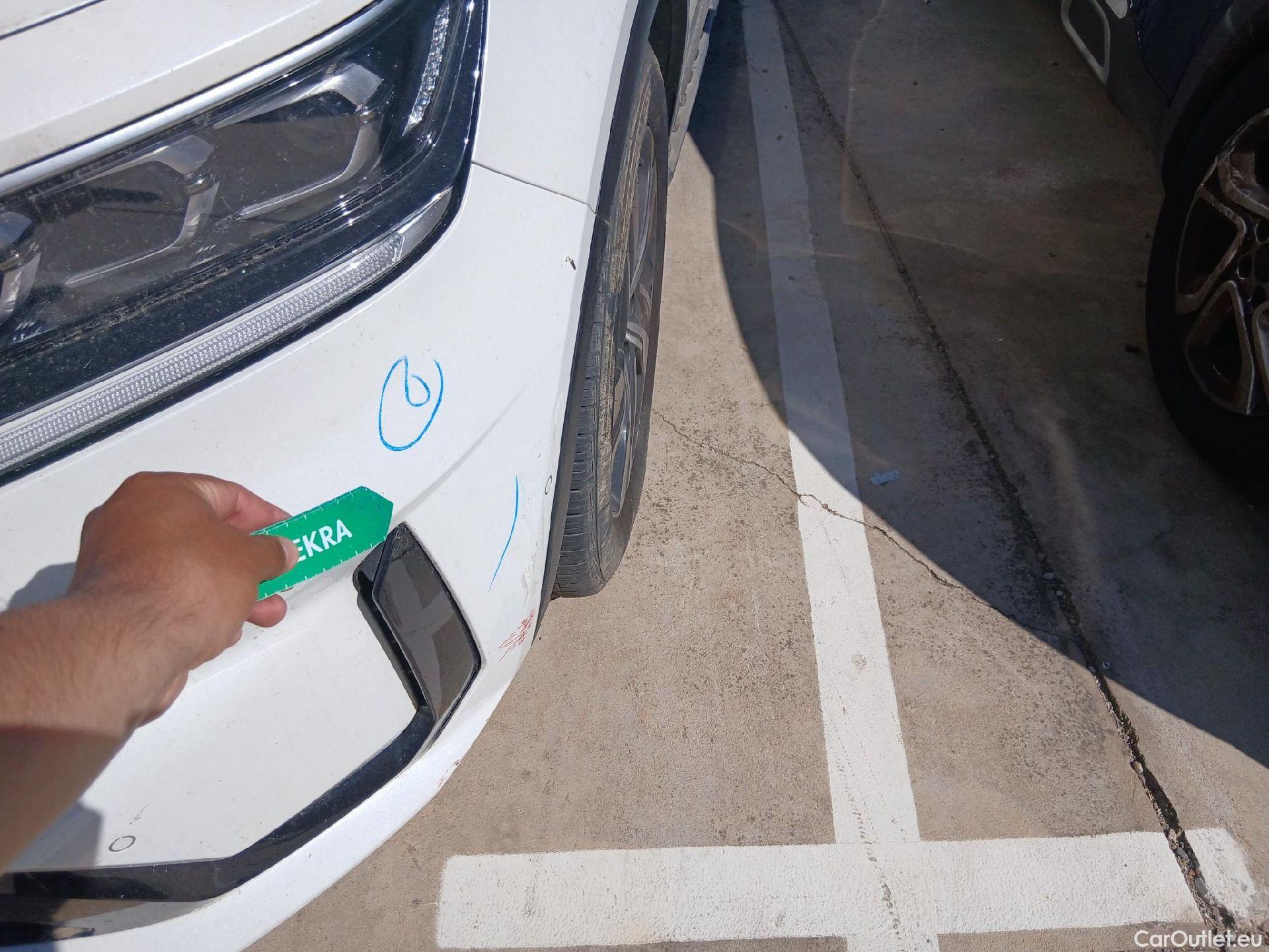  KIA  Sorento KIA  / 2020 / 5P / todoterreno 1.6 T-GDi HEV Emotion 4x2 7pl (P.Luxury) #4