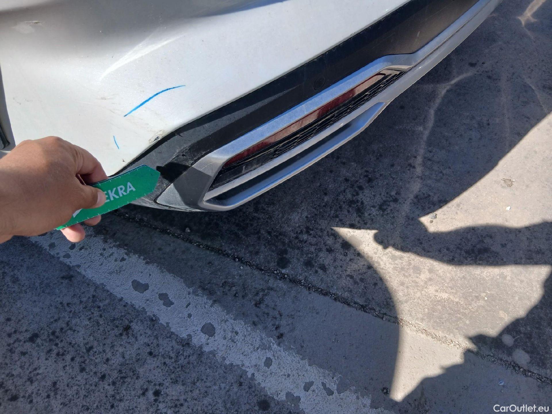  KIA  Sorento KIA  / 2020 / 5P / todoterreno 1.6 T-GDi HEV Emotion 4x2 7pl (P.Luxury) #13