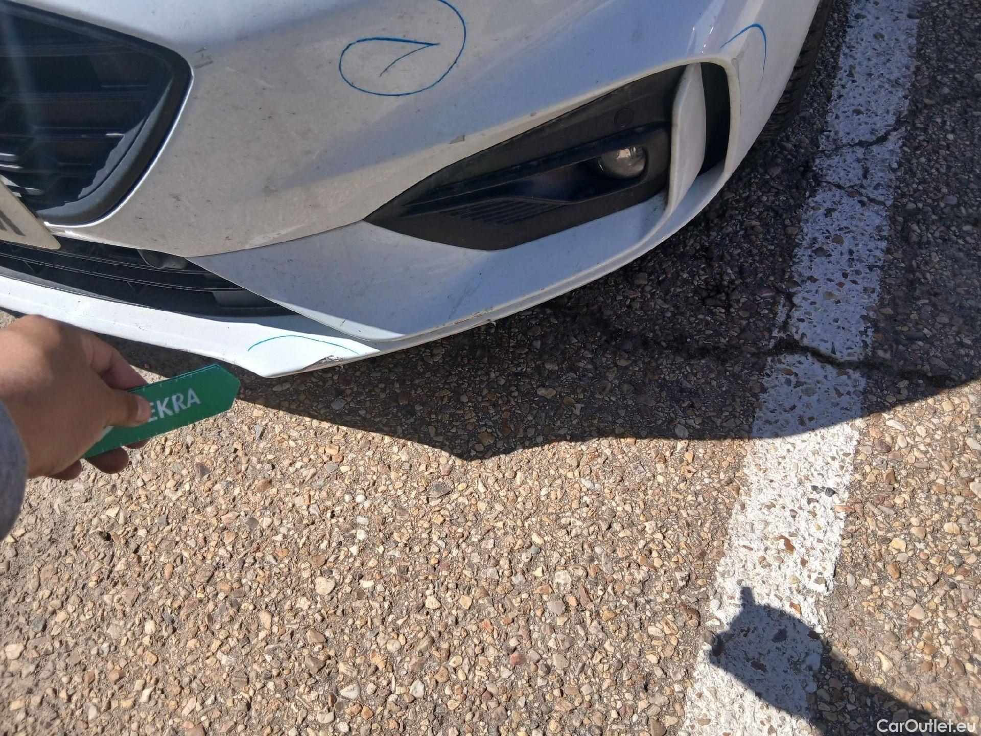  Ford  Focus FORD  / 2018 / 5P / berlina con portón 1.0 Ecoboost MHEV 92kW ST-Line #9