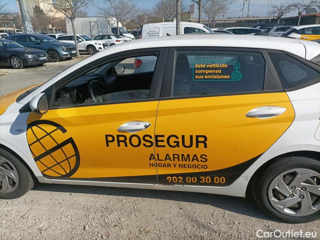  Hyundai  i20 HYUNDAI  / 2020 / 5P / berlina con portón 1.0 TGDI 74kW (100CV) 48V Essence #4