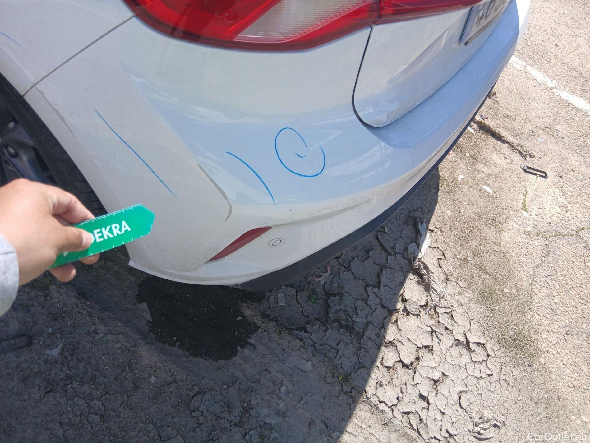  Ford  Focus FORD  / 2018 / 5P / berlina con portón 1.0 Ecoboost MHEV 92kW ST-Line #16