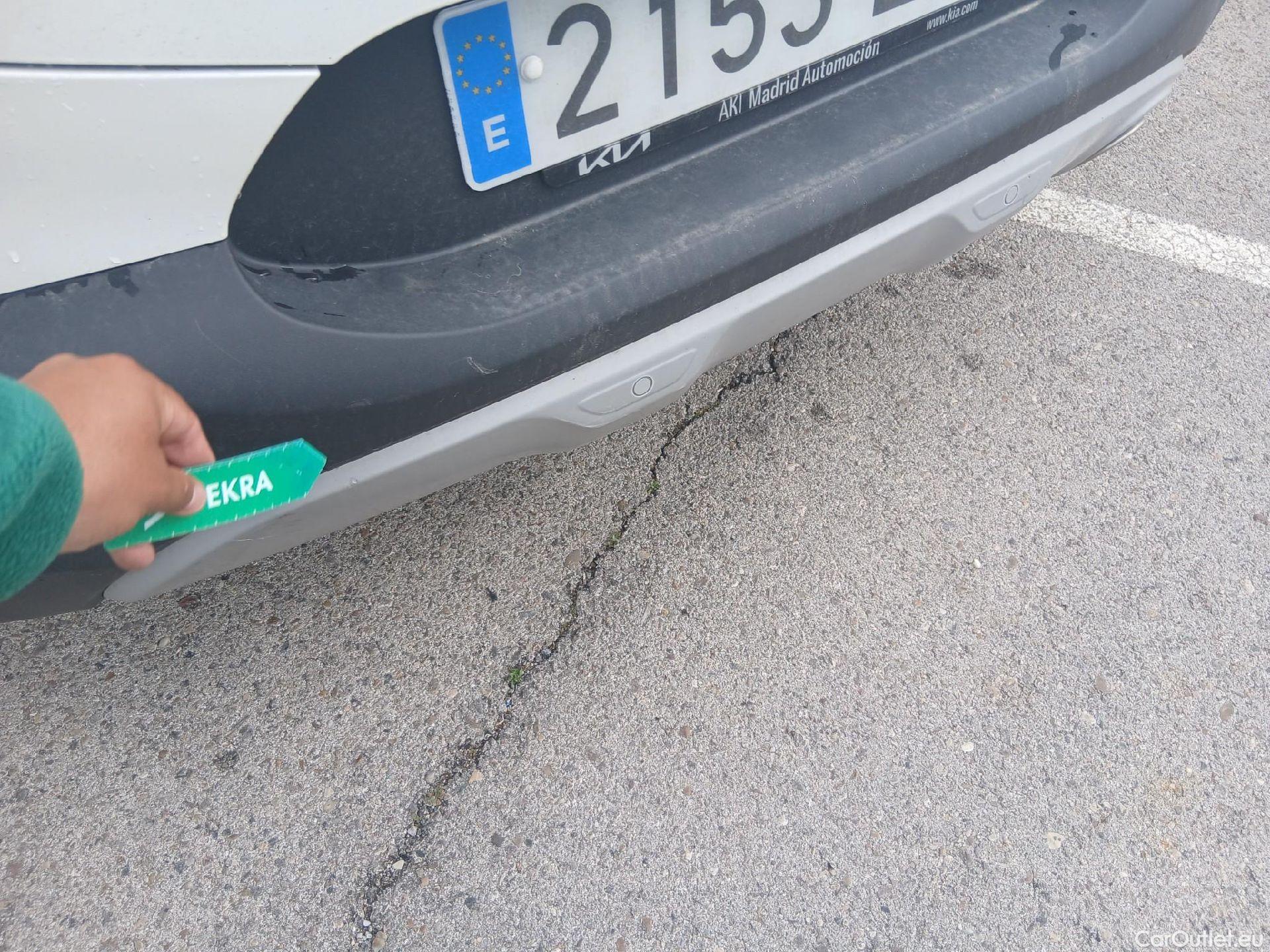  KIA  STONIC KIA  / 2017 / 5P / todoterreno 1.0 T-GDi 88kW (120CV) MHEV iMT Drive #17