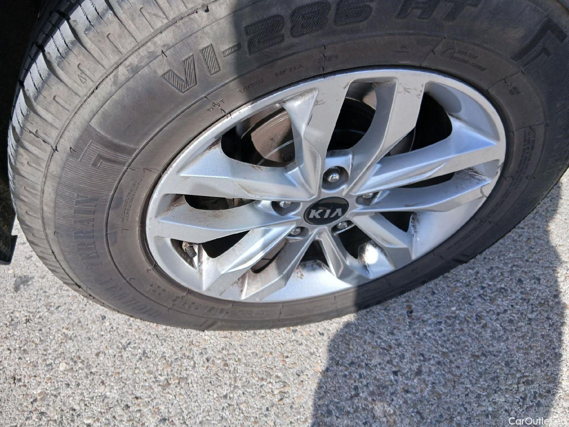  KIA  Sportage KIA  / 2018 / 5P / todoterreno 1.6 MHEV Business 85kW (115CV) 4x2 #28