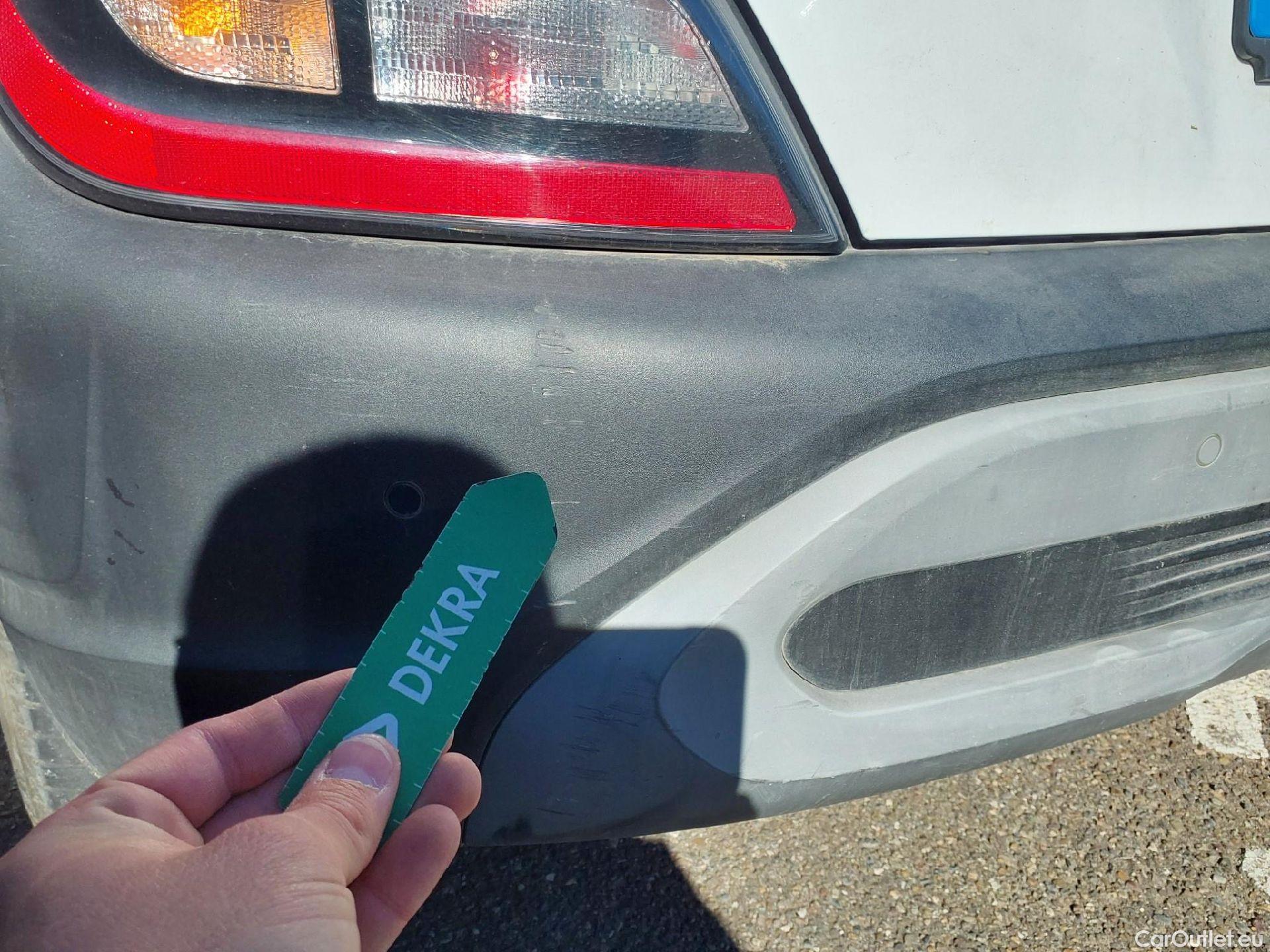  Hyundai  Konna HYUNDAI Kona / 2020 / 5P / todoterreno 1.6 CRDI 100kW (136CV) 48V Maxx 4X2 #9