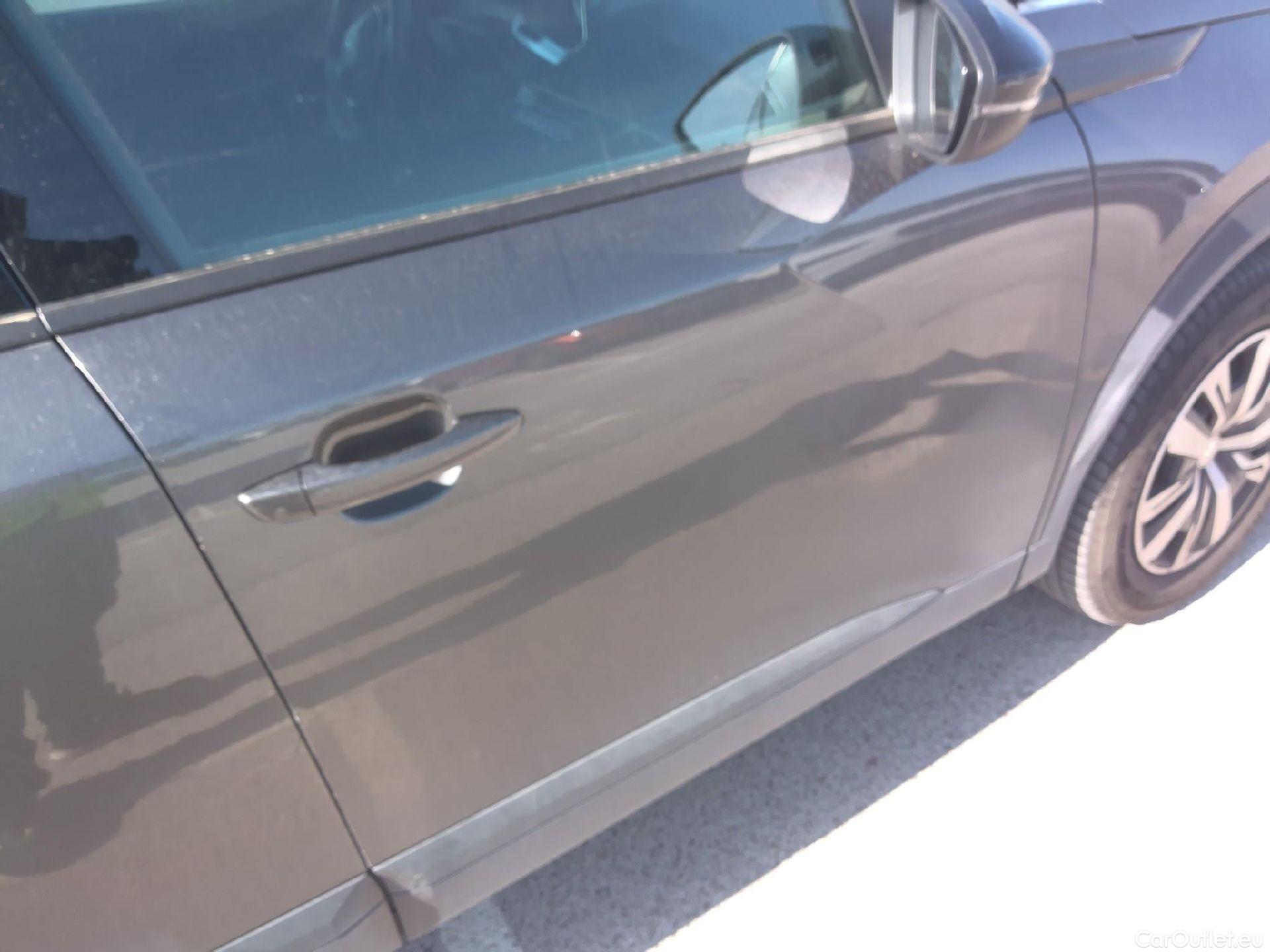  Peugeot  2008 PEUGEOT  / 2019 / 5P / todoterreno Active BlueHDI 81kW (110CV) #22