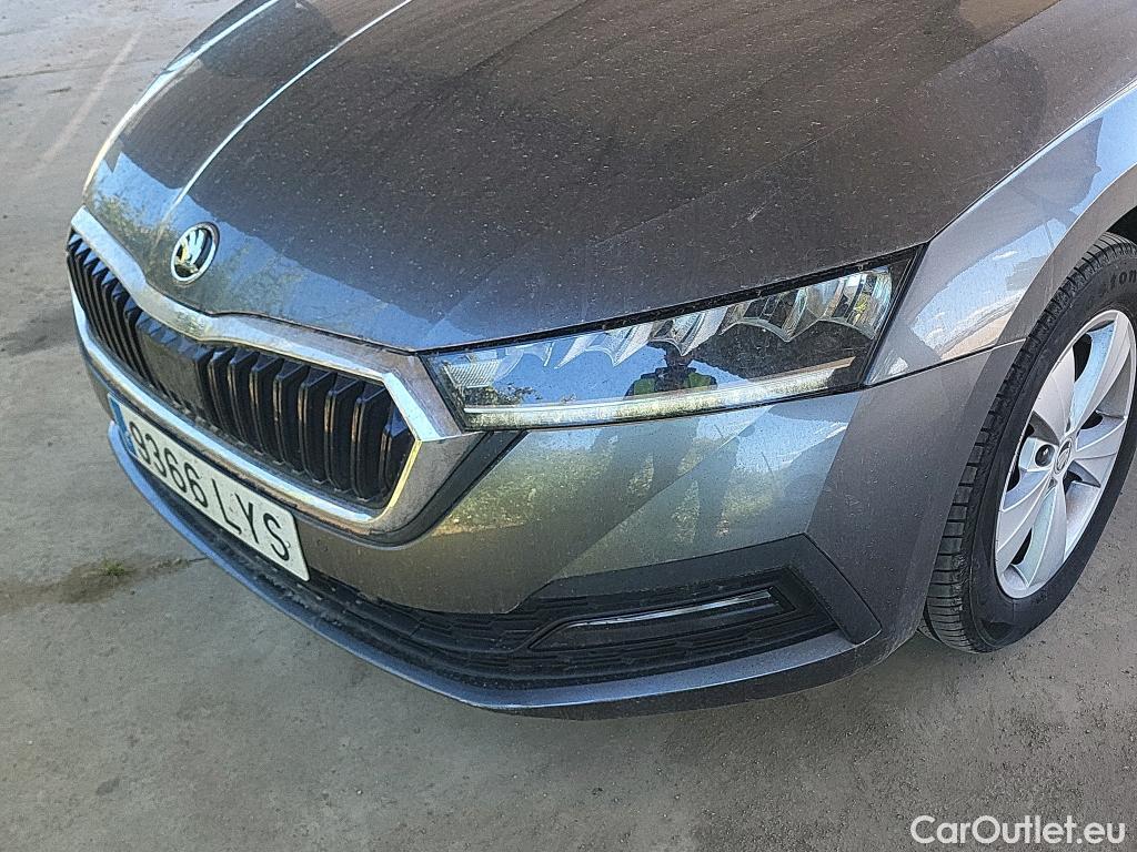  Skoda  Octavia SKODA  / 2020 / 5P / berlina con portón 2.0 TDI 110kW (150CV) Manual Ambition #5