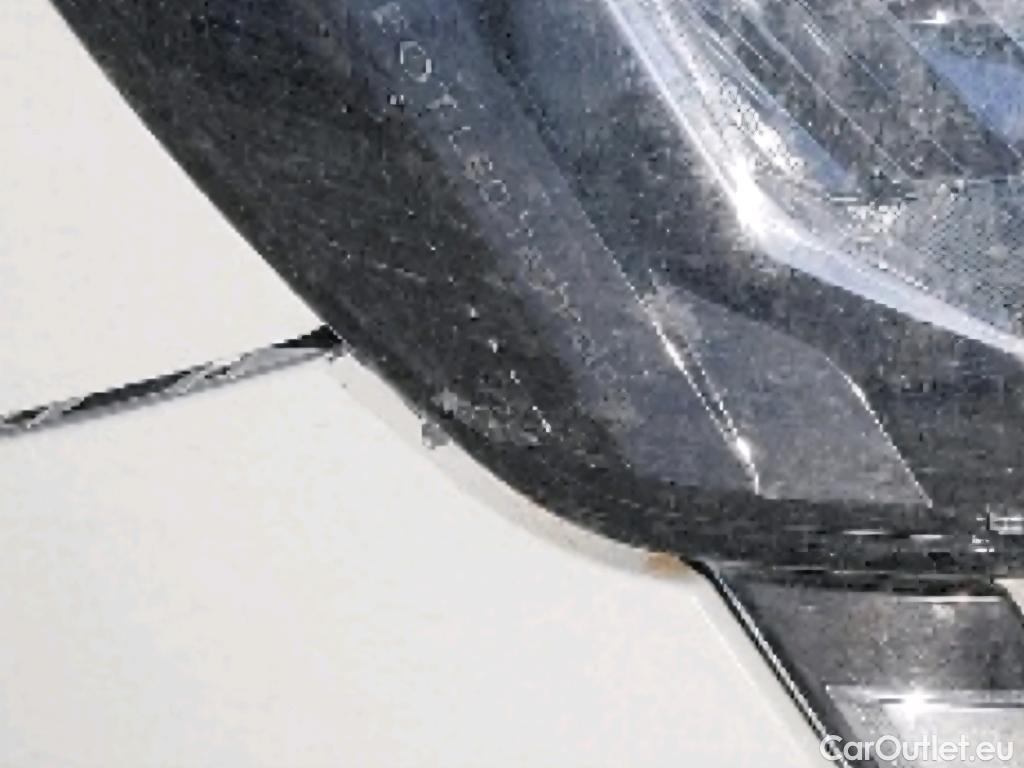  Peugeot  208 PEUGEOT  / 2019 / 5P / berlina con portón BlueHDi 73kW (100CV) Active Pack (AC) #30