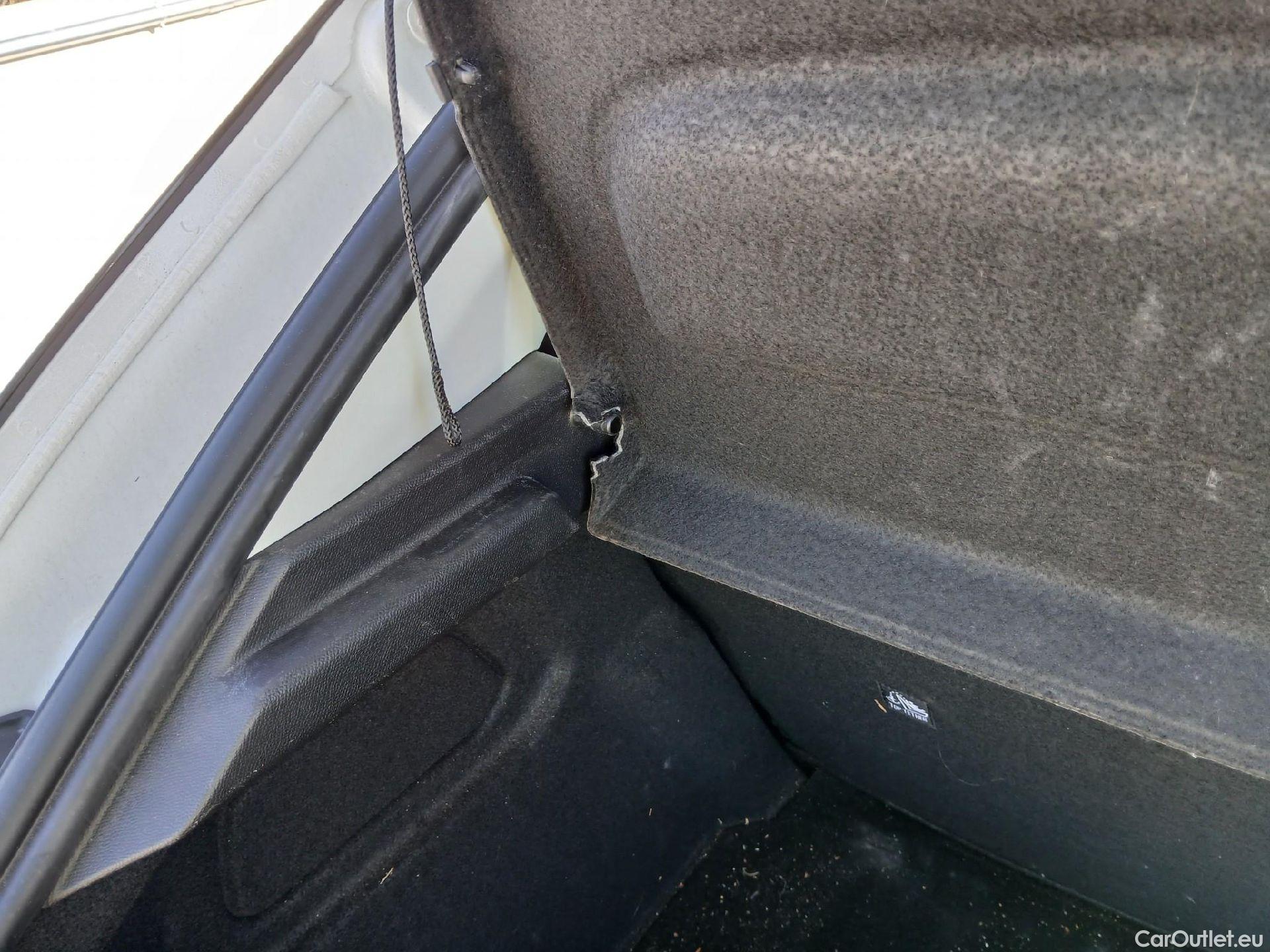  Opel  Corsa OPEL  1.2T XHL 74kW (100CV) Elegance #6