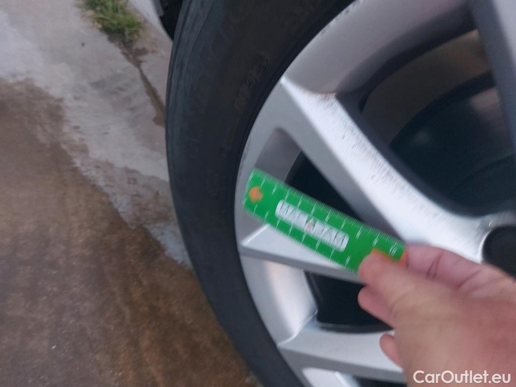  Seat  Leon SEAT Nuevo León / 2020 / 5P / berlina con portón 1.5 TSI 96kW S&S Style Go(SP) #6