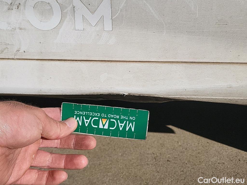  Peugeot  208 PEUGEOT  / 2019 / 5P / berlina con portón BlueHDi 73kW (100CV) Active Pack (AC) #12