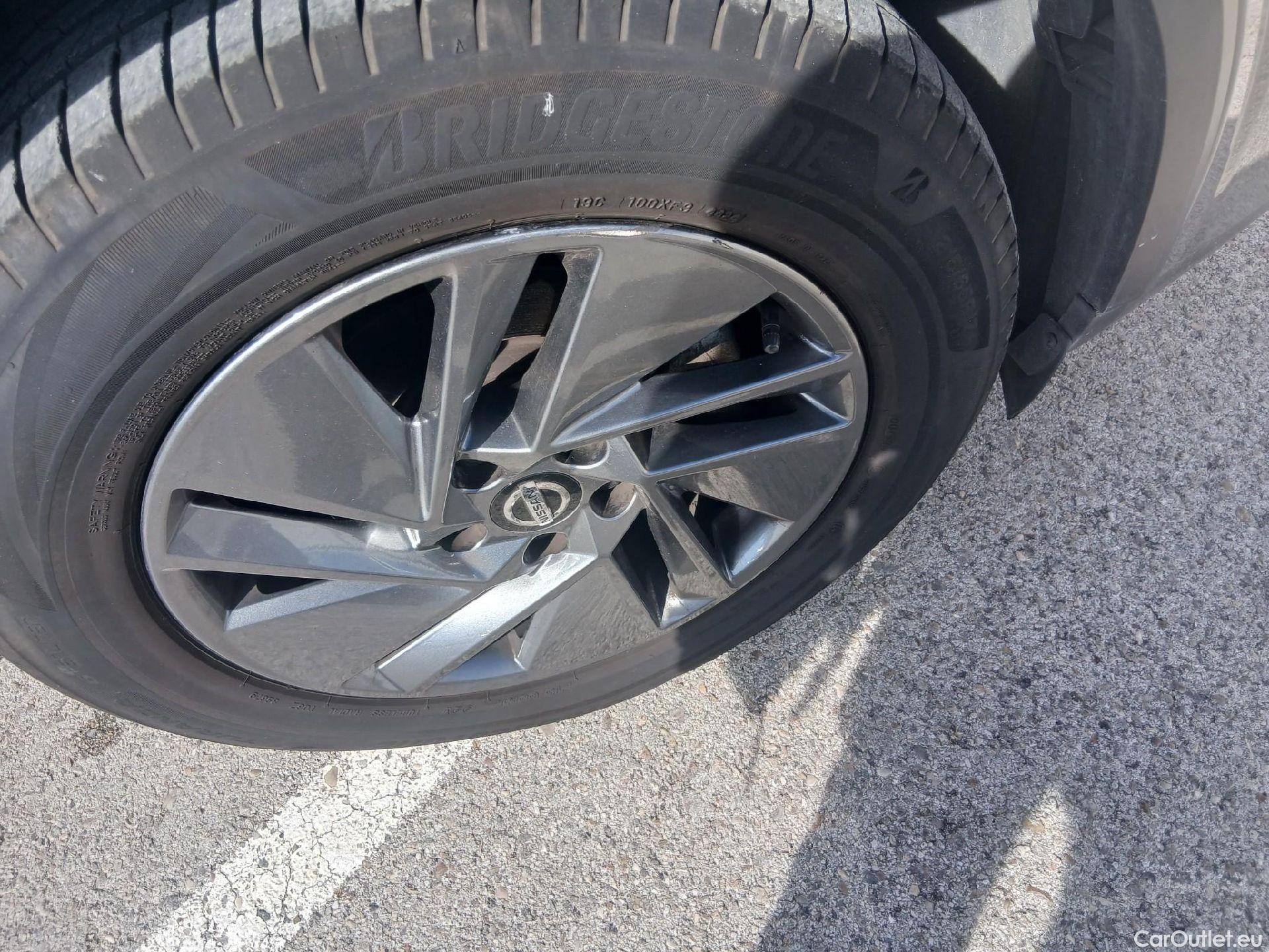  Nissan  Qashqai NISSAN  / 2021 / 5P / todoterreno DIG-T 116kW (158CV) mHEV Xtronic Acenta (AC) #28