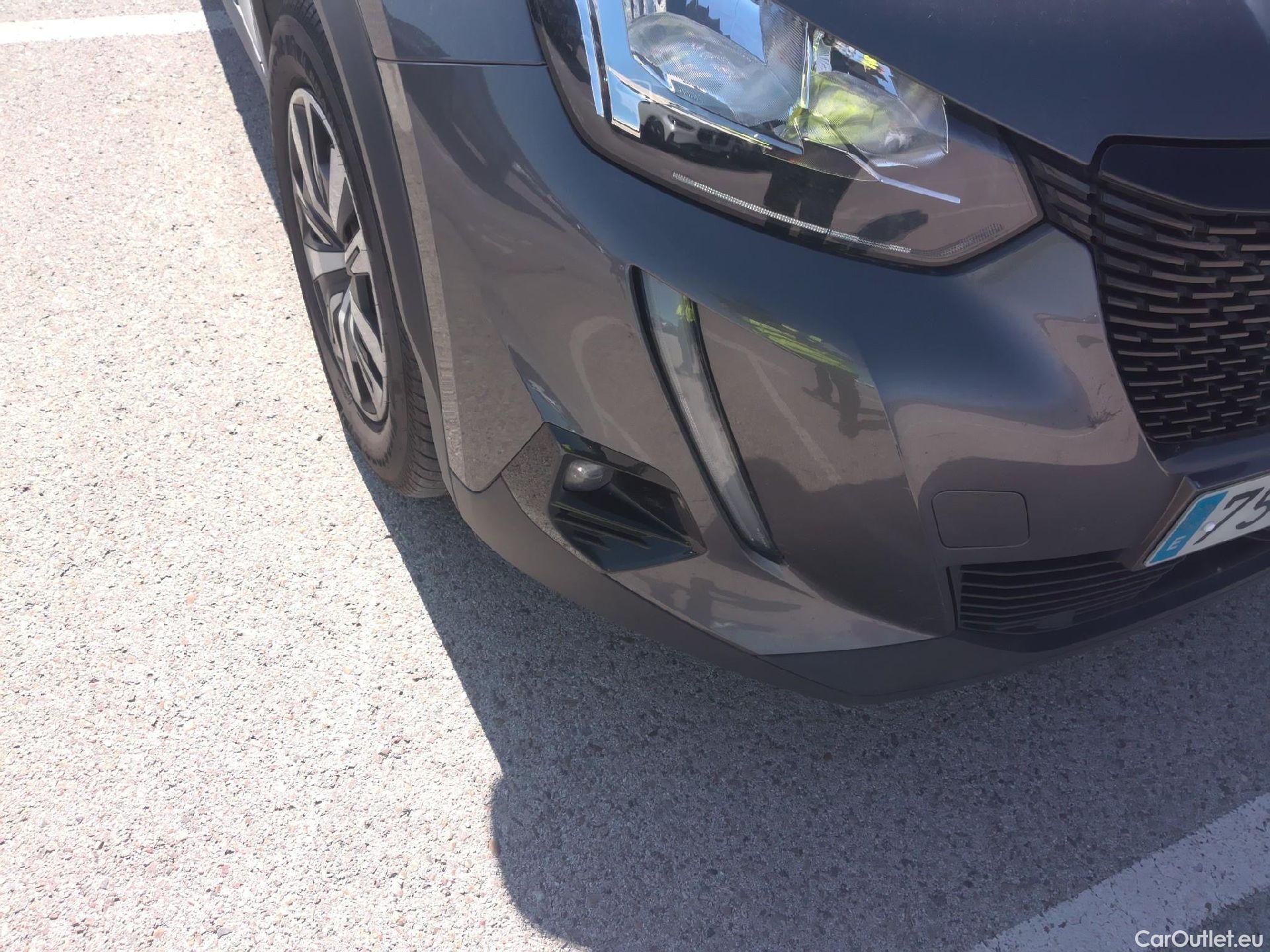  Peugeot  2008 PEUGEOT  / 2019 / 5P / todoterreno Active BlueHDI 81kW (110CV) #7