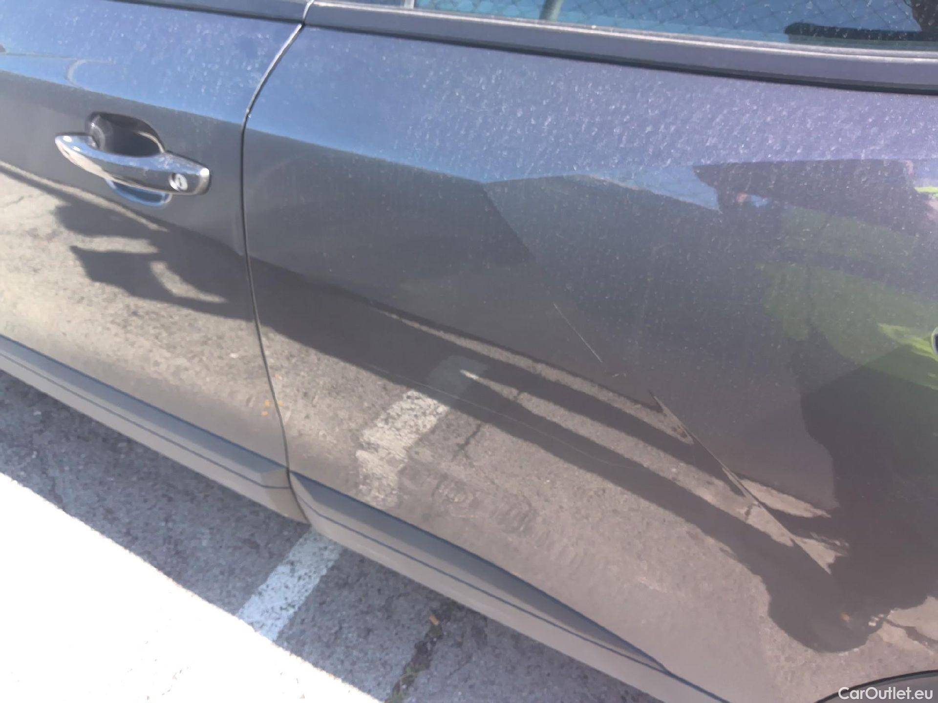  Peugeot  2008 PEUGEOT  / 2019 / 5P / todoterreno Active BlueHDI 81kW (110CV) #11