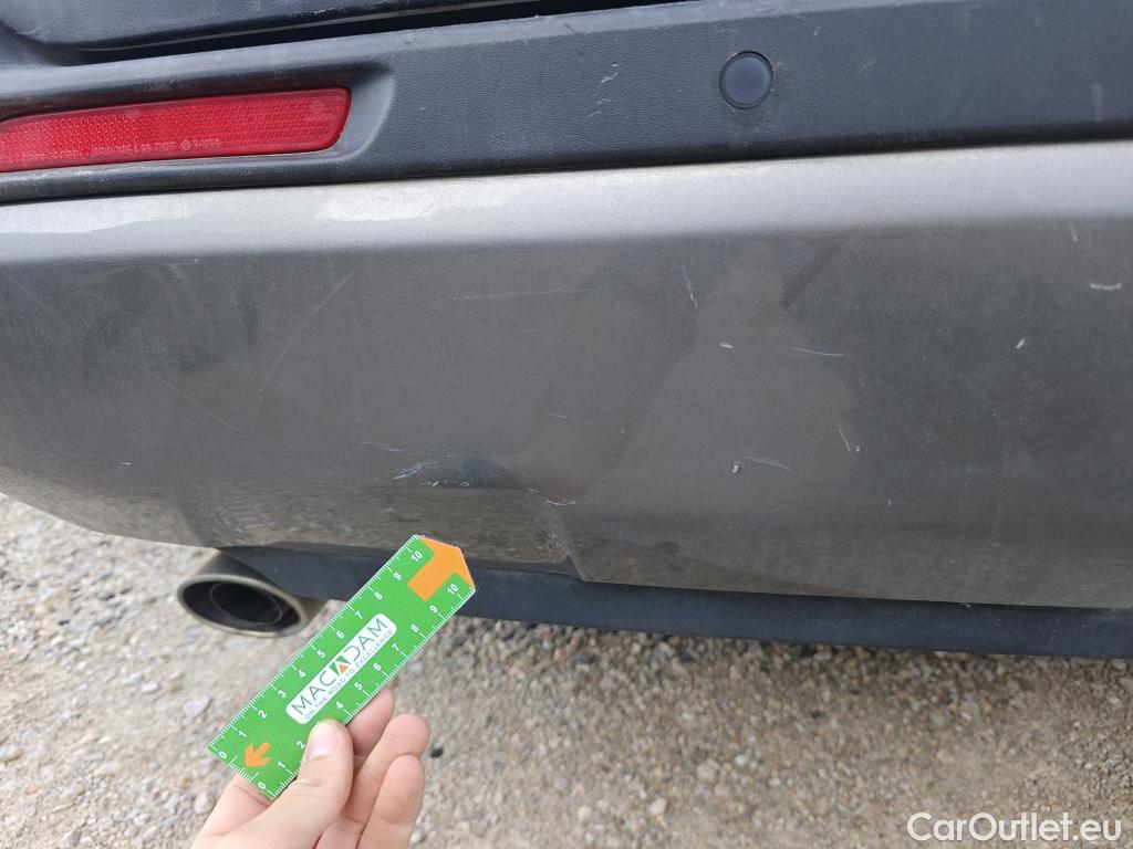  Toyota  RAV4 TOYOTA  / 2018 / 5P / todoterreno 2.5l 220H Advance 4WD #10