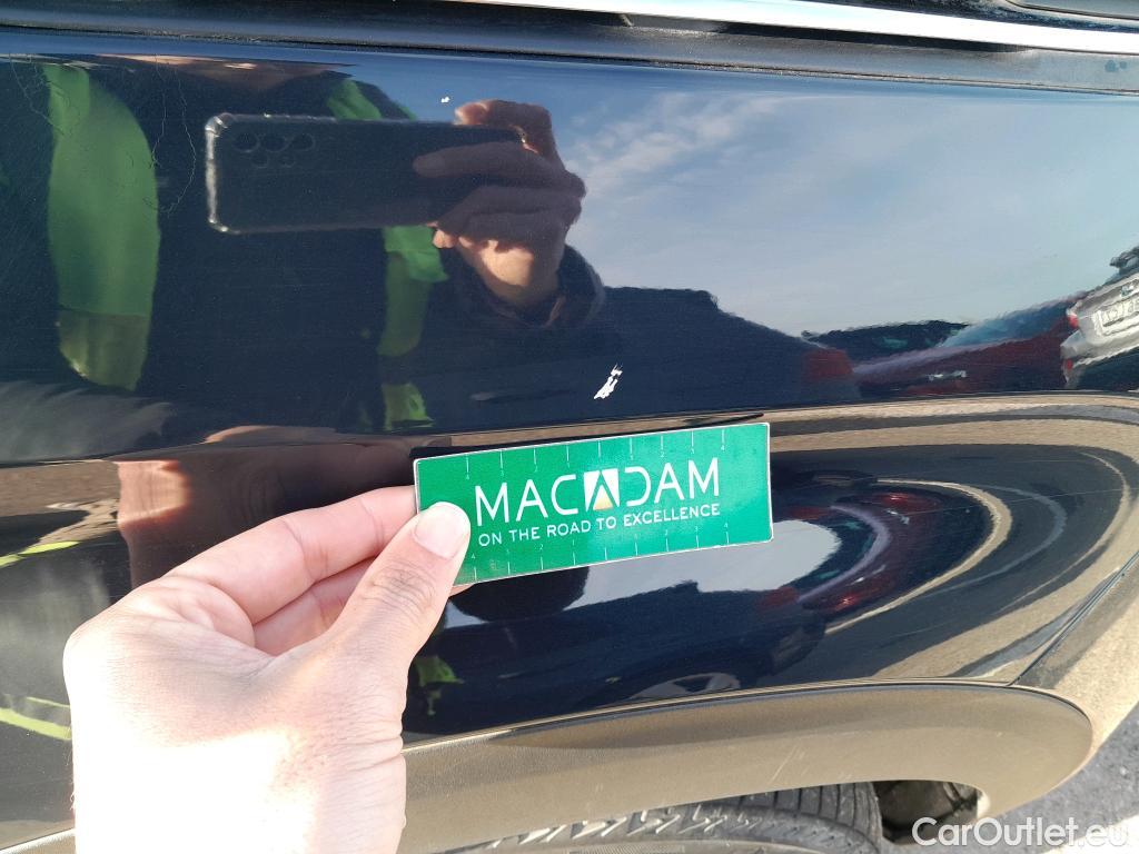  Peugeot  3008 PEUGEOT  / 2016 / 5P / todoterreno 1.5 BlueHDi 96kW S&S GT Line EAT8 #23