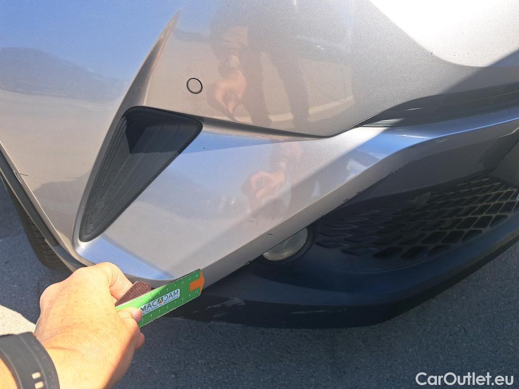  Toyota  C-HR TOYOTA  / 2016 / 5P / todoterreno 1.8 125H Advance (CX) #31