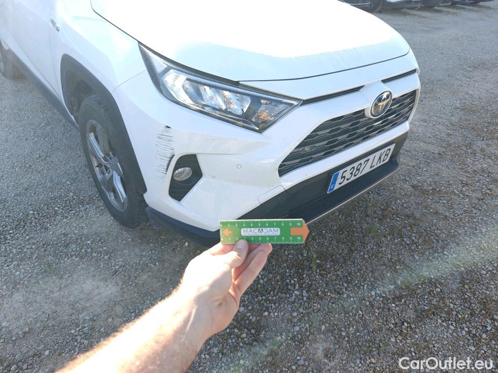  Toyota  RAV4 TOYOTA  / 2018 / 5P / todoterreno 2.5l 220H Advance 4WD #26