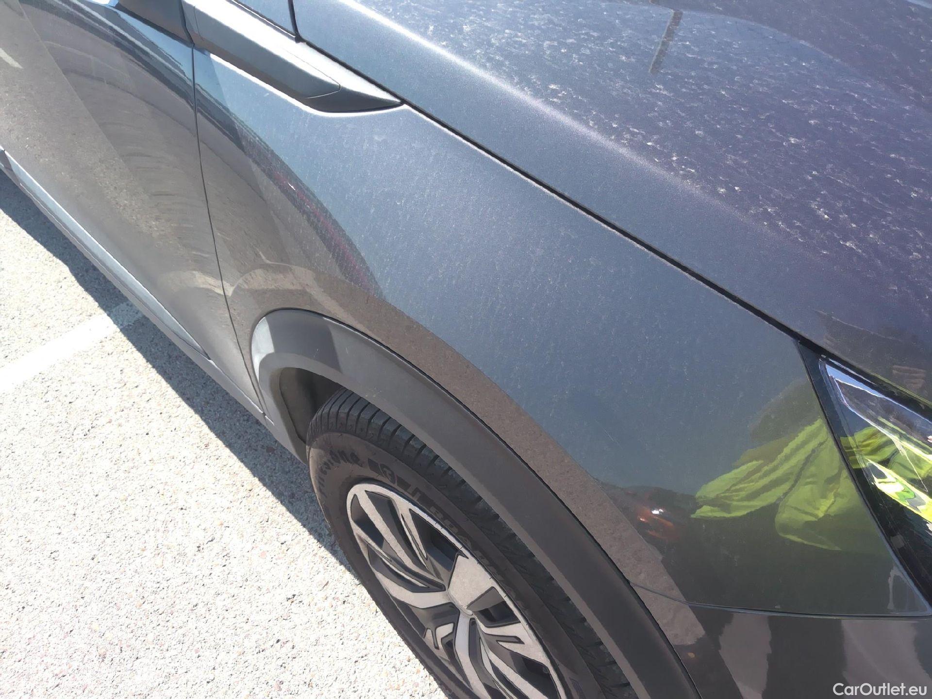  Peugeot  2008 PEUGEOT  / 2019 / 5P / todoterreno Active BlueHDI 81kW (110CV) #24