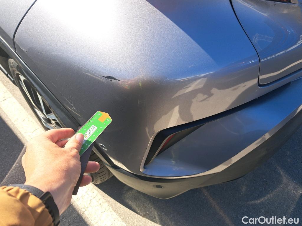  Toyota  C-HR TOYOTA  / 2016 / 5P / todoterreno 1.8 125H Advance (CX) #18