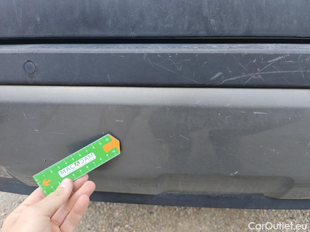  Toyota  RAV4 TOYOTA  / 2018 / 5P / todoterreno 2.5l 220H Advance 4WD #9