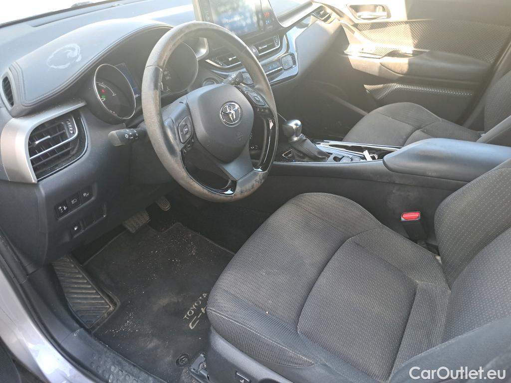  Toyota  C-HR TOYOTA  / 2016 / 5P / todoterreno 1.8 125H Advance (CX) #24