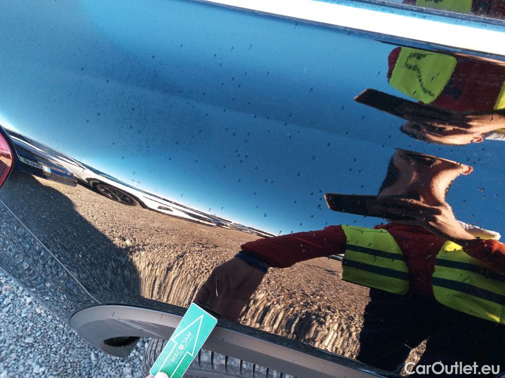  Mercedes  GLB MERCEDES-BENZ  / 2019 / 5P / todoterreno 2.0  200 D DCT 110KW (150CV) #32