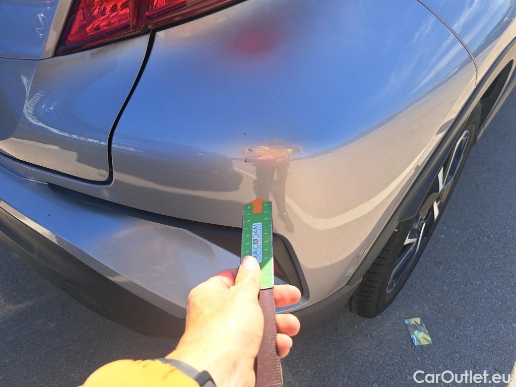  Toyota  C-HR TOYOTA  / 2016 / 5P / todoterreno 1.8 125H Advance (CX) #19