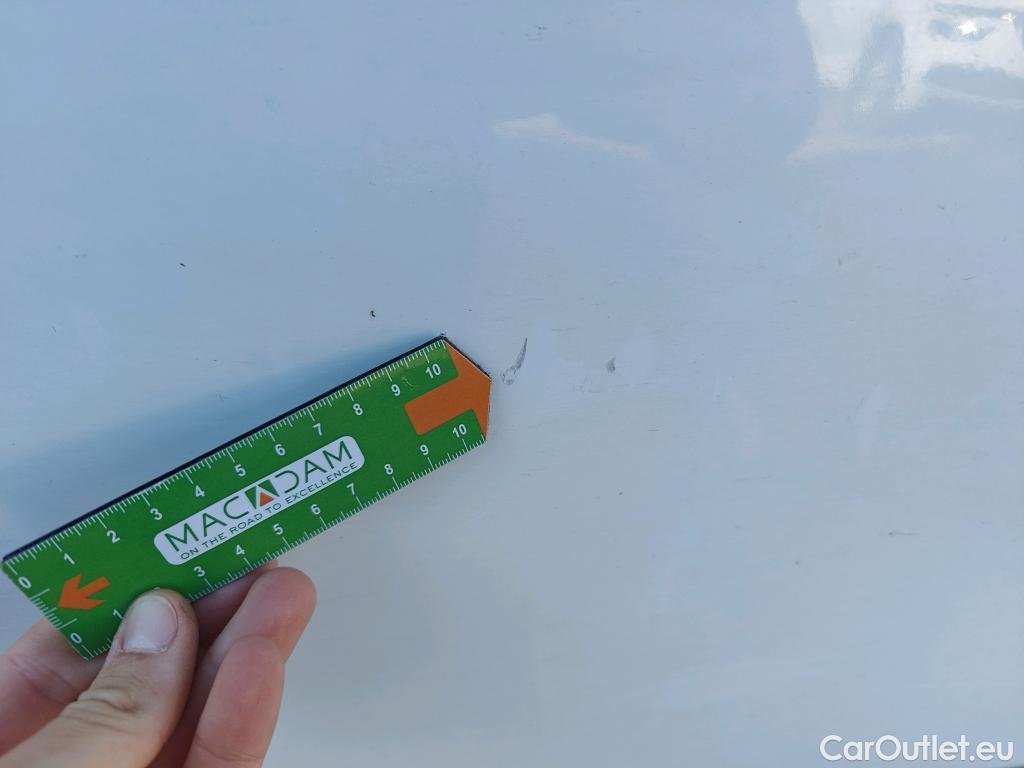  Toyota  RAV4 TOYOTA  / 2018 / 5P / todoterreno 2.5l 220H Advance 4WD #36